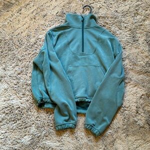 Lululemon Brushed Softstreme Ribbed Half Zip
Green Jasper size 8